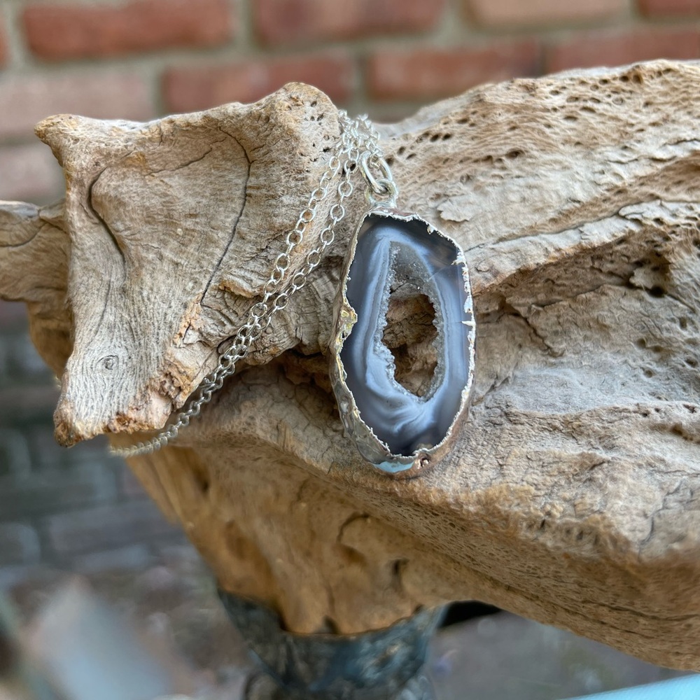 Geode necklace
